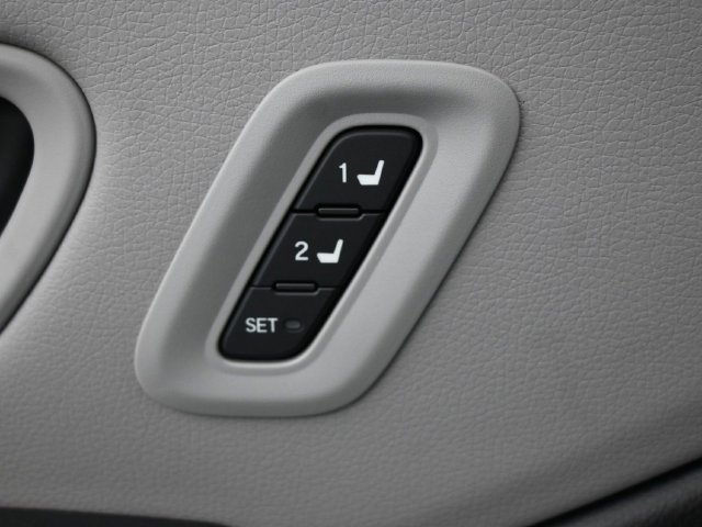 Used 2025 Honda Pilot EX-L image 23