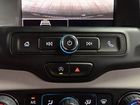 Used 2023 GMC Terrain SLE w/ Driver Convenience Package AWD/4WD image 27