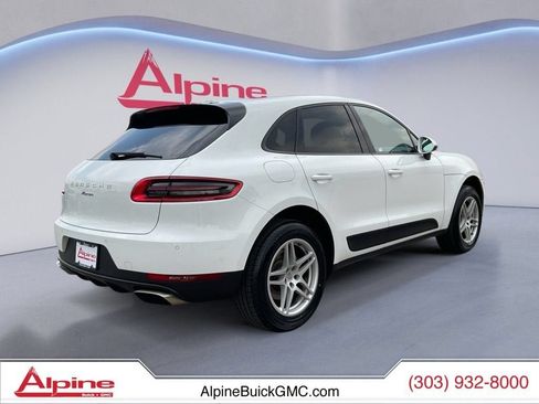 Used 2018 Porsche Macan AWD/4WD image 5