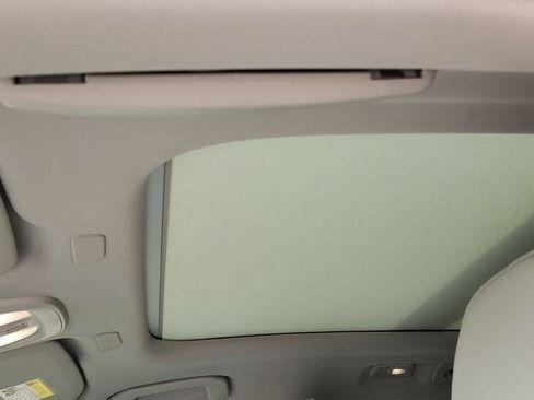 Used 2023 Volvo XC60 B5 Ultimate w/ Climate Package FWD image 24