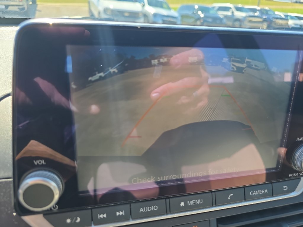 Used 2025 Nissan Altima 2.5 SV FWD image 21