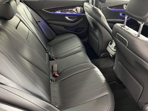 Certified 2019 Mercedes-Benz E 300 4MATIC image 24