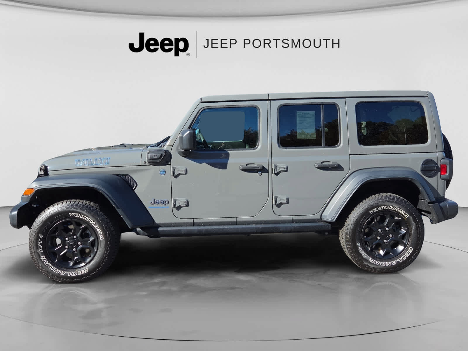 Used 2023 Jeep Wrangler Unlimited w/ Cold Weather Group AWD/4WD image 4