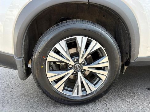 Certified 2023 Nissan Rogue SV w/ SV Premium Package image 27