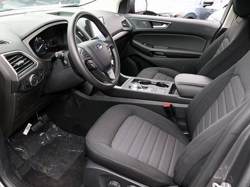 New 2024 Ford Edge SE image 10