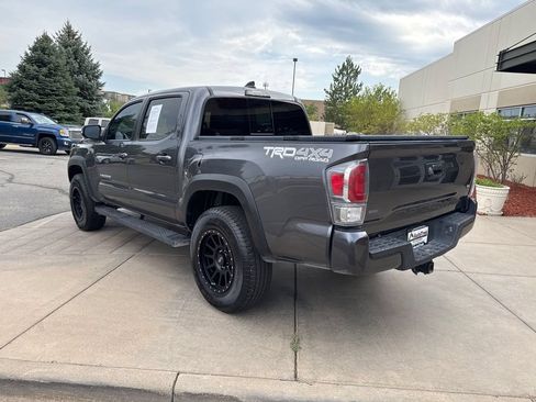 Used 2020 Toyota Tacoma TRD Off-Road w/ Technology Package AWD/4WD image 8