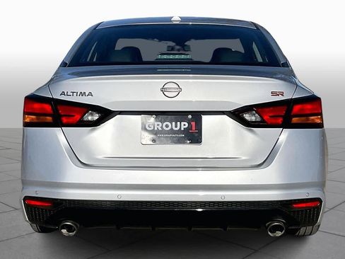 Used 2024 Nissan Altima 2.5 SR image 4