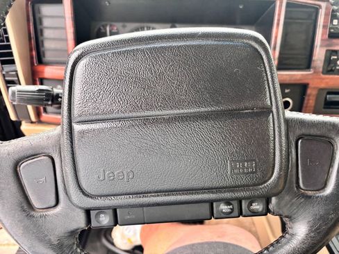 Used 1996 Jeep Cherokee Country image 22