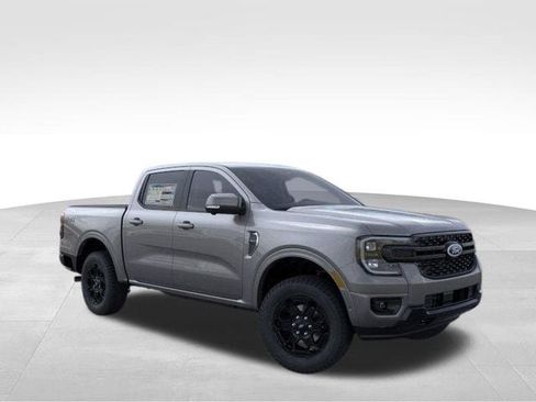 New 2025 Ford Ranger Lariat w/ Black Appearance Package image 7