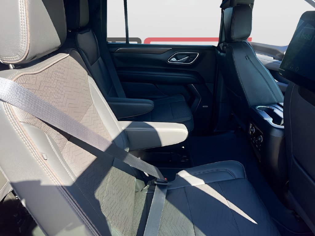 Used 2024 Chevrolet Suburban High Country w/ Max Trailering Package AWD/4WD image 31