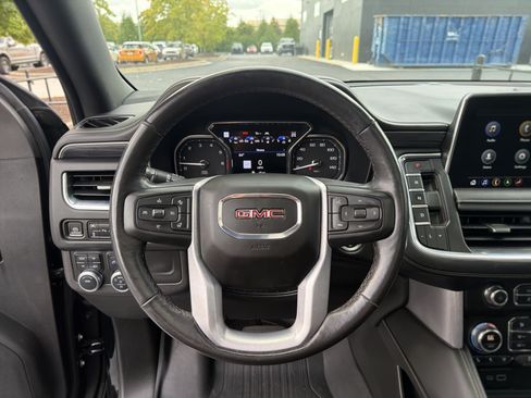 Used 2021 GMC Yukon XL SLT w/ SLT Premium Package AWD/4WD image 19