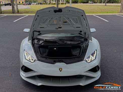 Used 2021 Lamborghini Huracan EVO RWD image 33