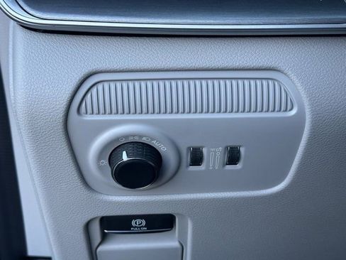 New 2026 Jeep Grand Wagoneer 2WD image 27