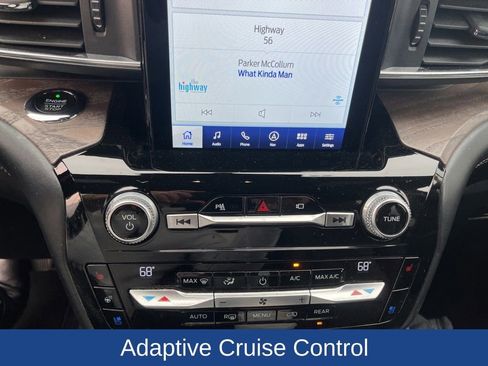 Used 2021 Ford Explorer Platinum w/ Equipment Group 601A image 6