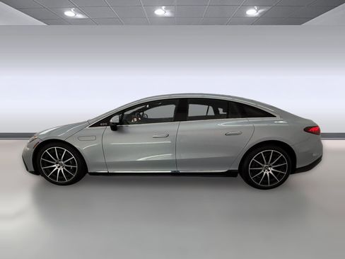 Used 2023 Mercedes-Benz EQS 580 4MATIC Sedan image 2