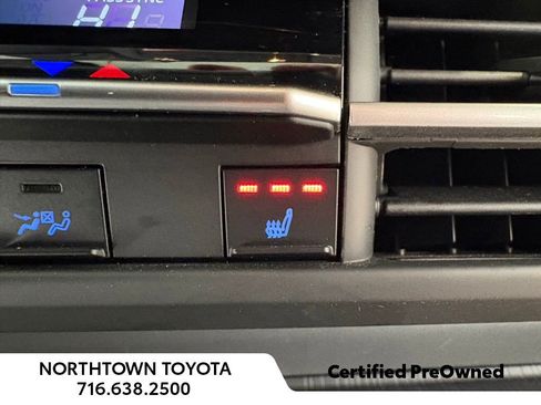 Used 2023 Toyota Sienna XSE w/ XSE Plus Package image 13