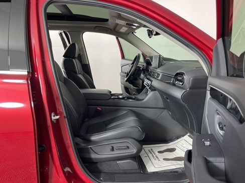 Used 2025 Honda Pilot Touring image 41