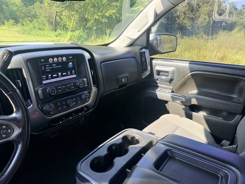 Used 2017 Chevrolet Silverado 1500 LT w/ LT Convenience Package AWD/4WD image 14