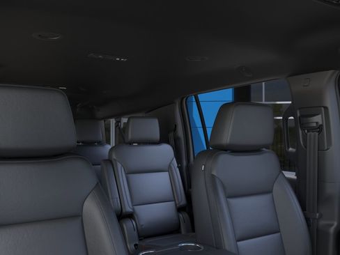 New 2026 Chevrolet Suburban LT AWD/4WD image 24