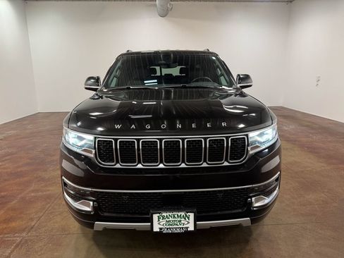 Used 2023 Jeep Wagoneer L Series II AWD/4WD image 41