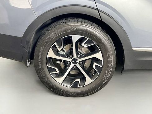 Used 2025 Kia Sportage EX w/ Premium Package FWD image 38