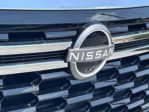 New 2026 Nissan Armada SL w/ Captain's Chari Seat Package AWD/4WD image 11