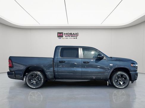 New 2026 RAM 1500 4x4 Crew Cab image 2
