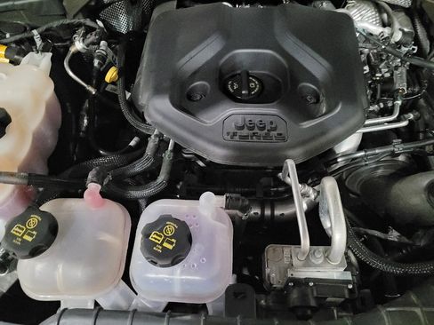 Used 2022 Jeep Grand Cherokee Limited 4xe image 30