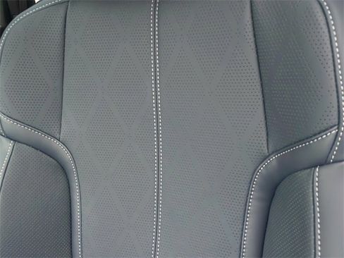 New 2026 INFINITI QX80 Sport w/ Sport Exterior Package image 33