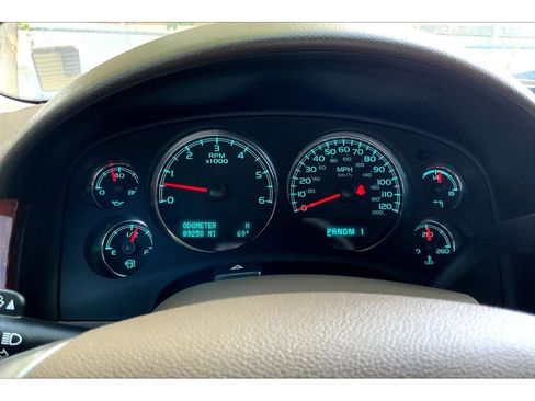 Used 2013 GMC Sierra 3500 SLT image 21