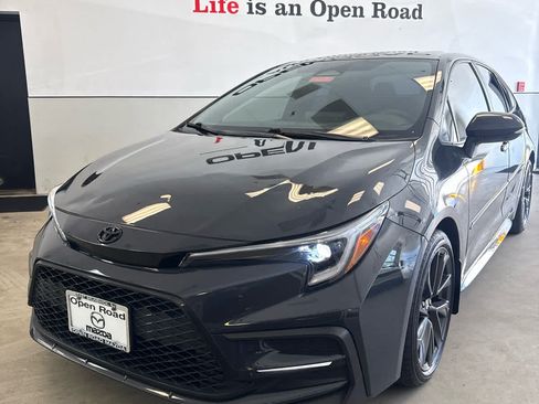 Used 2024 Toyota Corolla SE w/ SE Premium Package FWD image 1