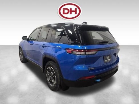 Used 2023 Jeep Grand Cherokee Trailhawk w/ Luxury Tech Group III image 18