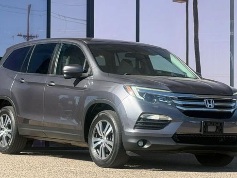 Used 2017 Honda Pilot EX image 23