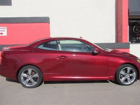Used 2011 Lexus IS 250C RWD image 9