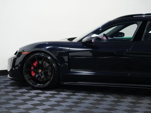 Used 2024 Porsche Taycan GTS w/ Premium Package AWD/4WD image 18