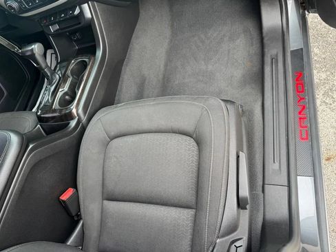 Used 2019 GMC Canyon SLE w/ SLE Convenience Package AWD/4WD image 72