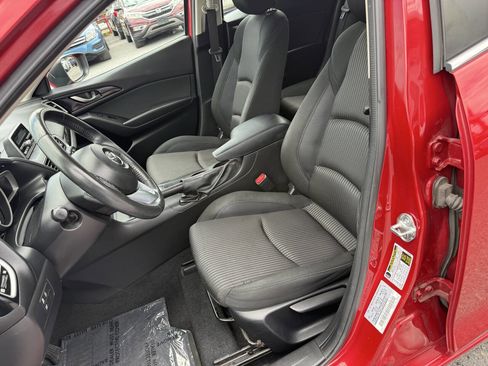 Used 2014 MAZDA MAZDA3 i Touring w/ Moonroof Package 1 FWD image 7