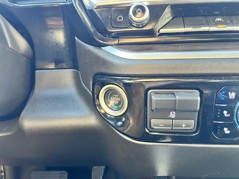 Used 2023 GMC Sierra 1500 SLT w/ SLT Convenience Package AWD/4WD image 19