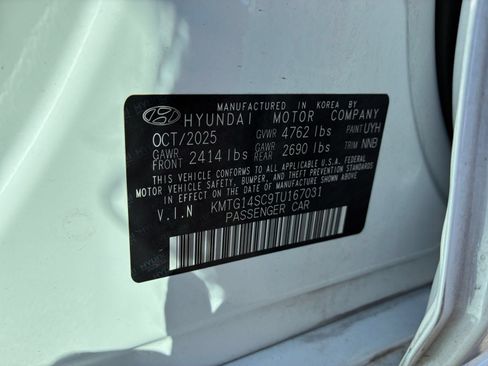 Used 2026 Genesis G70 2.5T RWD image 31
