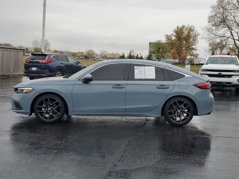 Used 2024 Honda Civic Sport Touring image 4