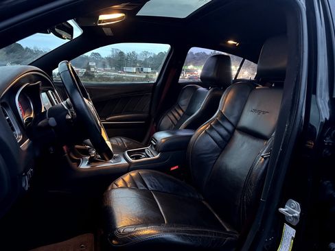 Used 2016 Dodge Charger SRT w/ Technology Group image 3