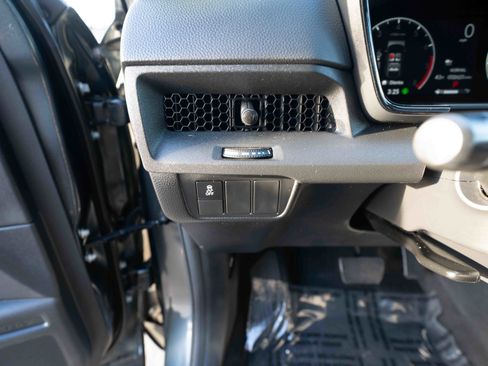 Used 2023 Honda CR-V EX image 11