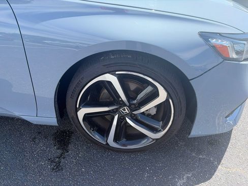 Used 2022 Honda Accord Sport image 9