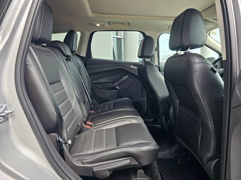 Used 2017 Ford Escape Titanium w/ Equipment Group 301A AWD/4WD image 13