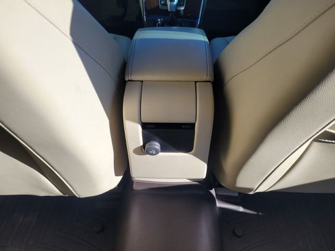 Used 2015 Volvo S60 T5 Platinum image 17