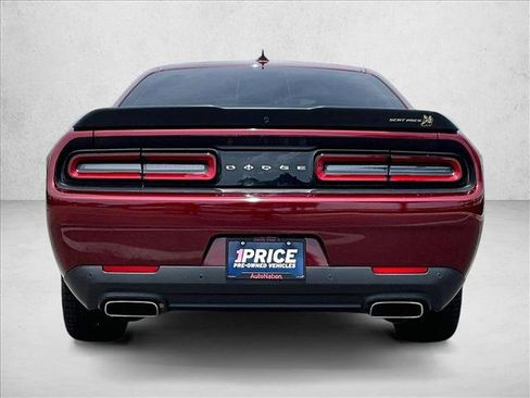 Used 2022 Dodge Challenger R/T Scat Pack RWD image 4