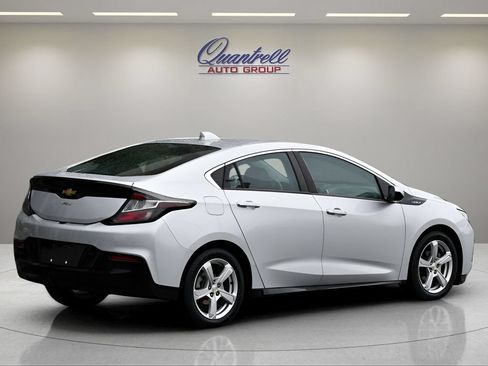 Used 2018 Chevrolet Volt LT w/ LT Driver Confidence Package FWD image 4