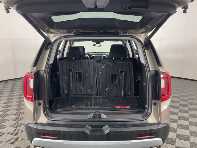 Used 2023 GMC Acadia SLE w/ Driver Convenience Package FWD image 32