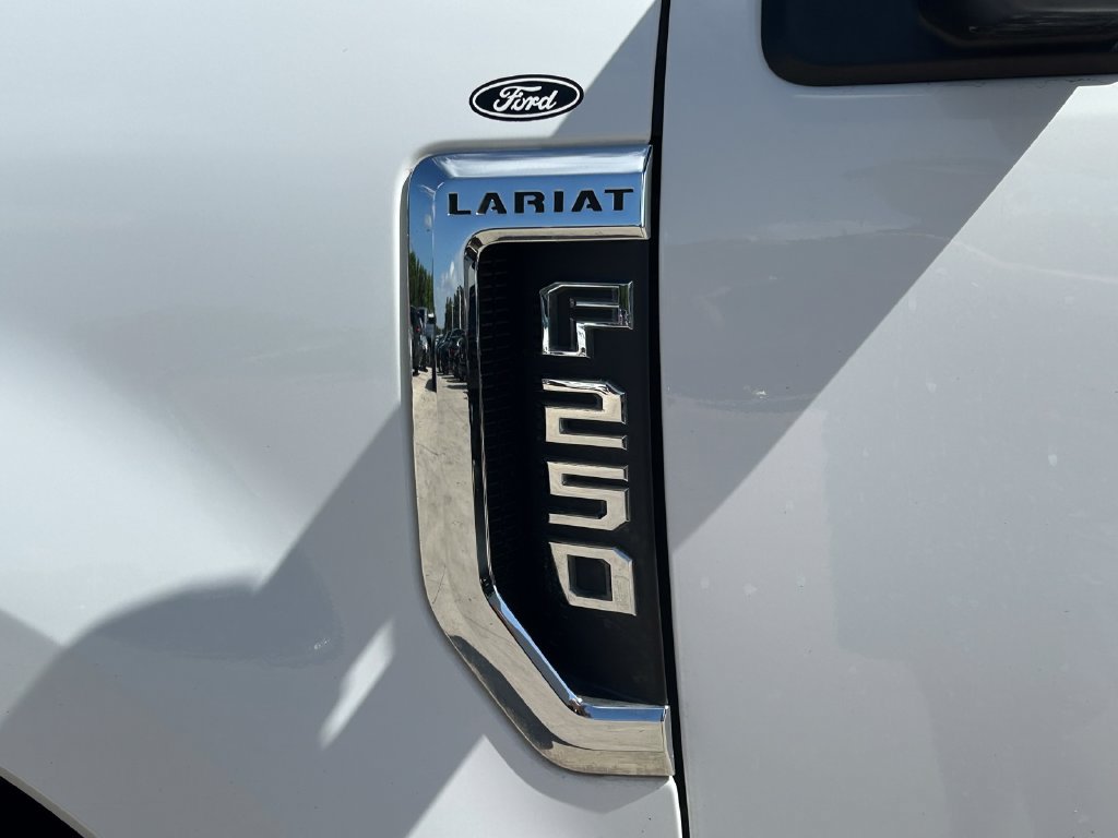 Used 2022 Ford F250 Lariat w/ Lariat Value Package AWD/4WD image 14