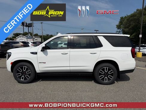 Used 2021 GMC Yukon AT4 w/ AT4 Premium Plus Package AWD/4WD image 3